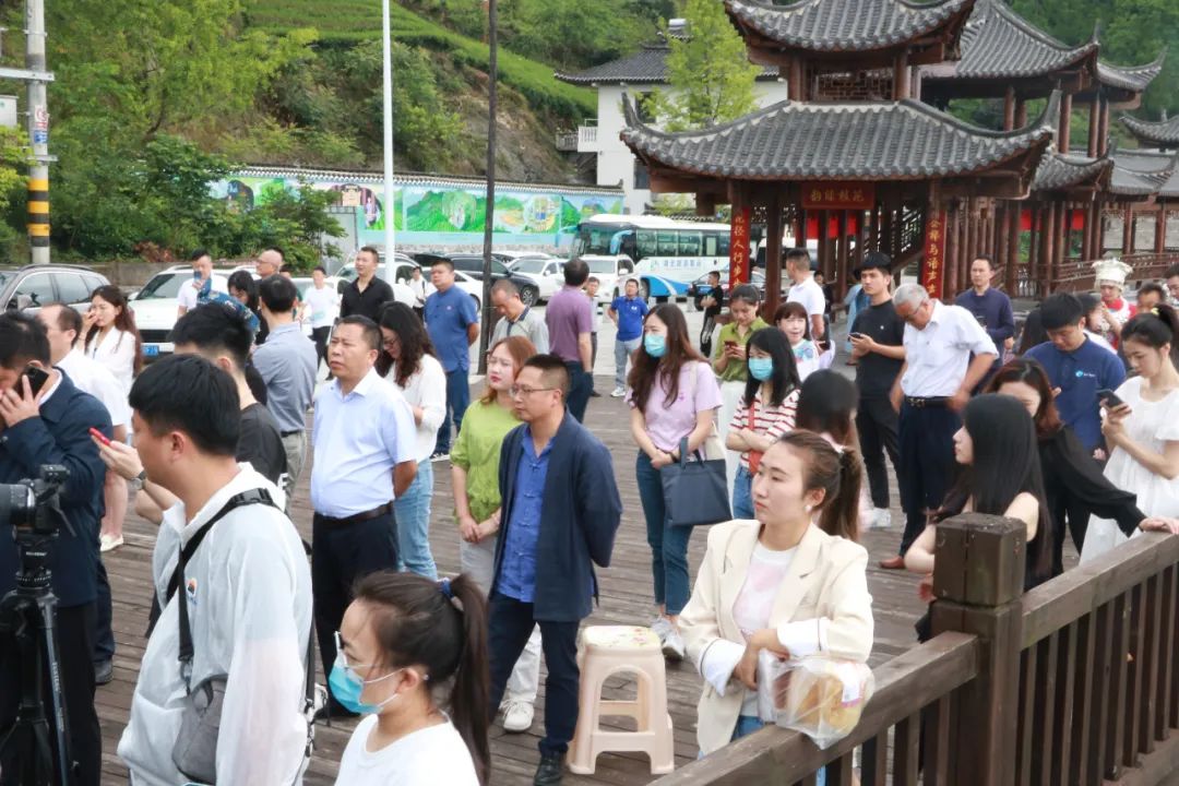 破1000000！全球楚商“云助力”恩施硒茶