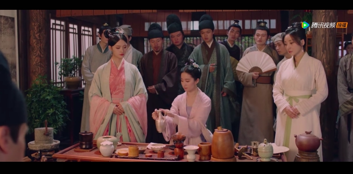 八马茶业携手《梦华录》茶百戏技术指导，直播宋代文化之美