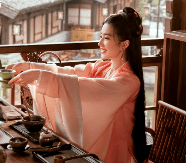 《梦华录》里的茶文化，国潮“力量”持续出圈。 