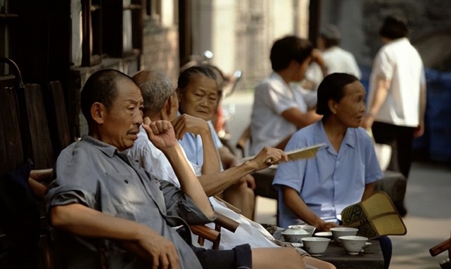 湖北茶客的“假茶单”火了，行家：全是添加剂茶，再便宜也别喝