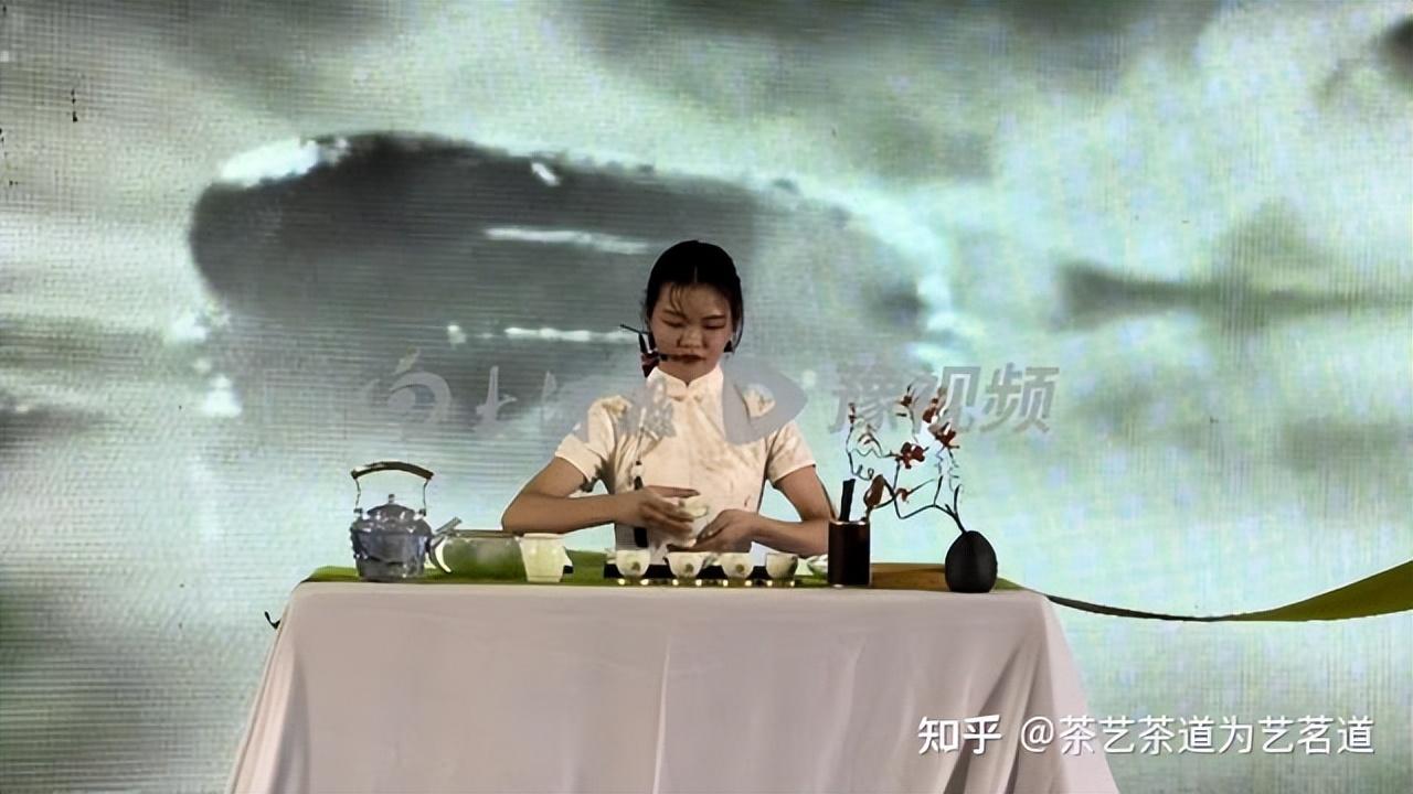 茶艺师VS成长之门