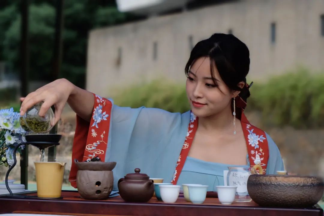 武大茶艺协会百团战报:茗香飘扬间，知己已相见