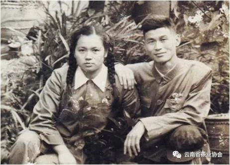 云南蒸酶茶史略