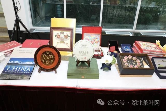 赤壁青砖茶亮相中国驻纽约总领馆跨年主题开放日活动